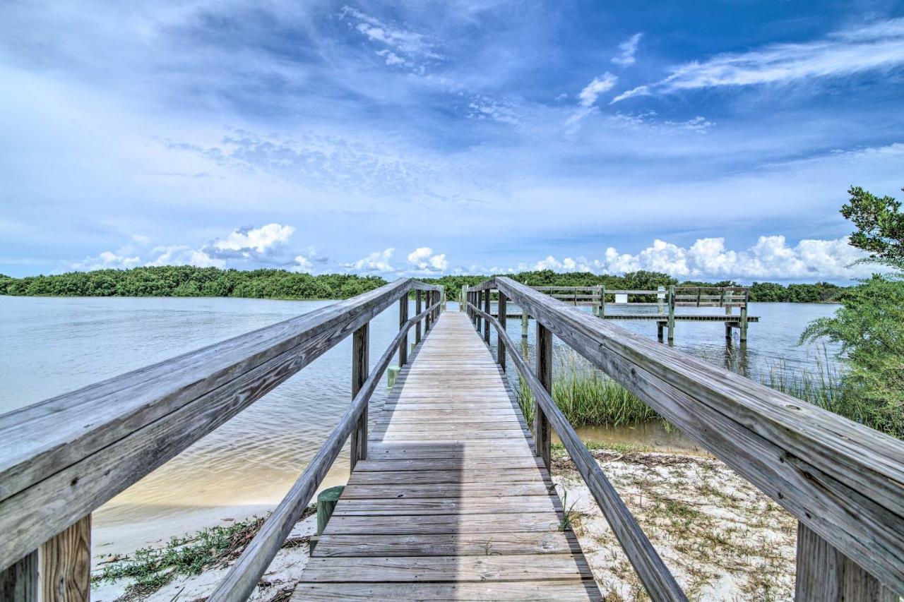 Beachfront Cedar Key Retreat With Pool Access! Exterior foto